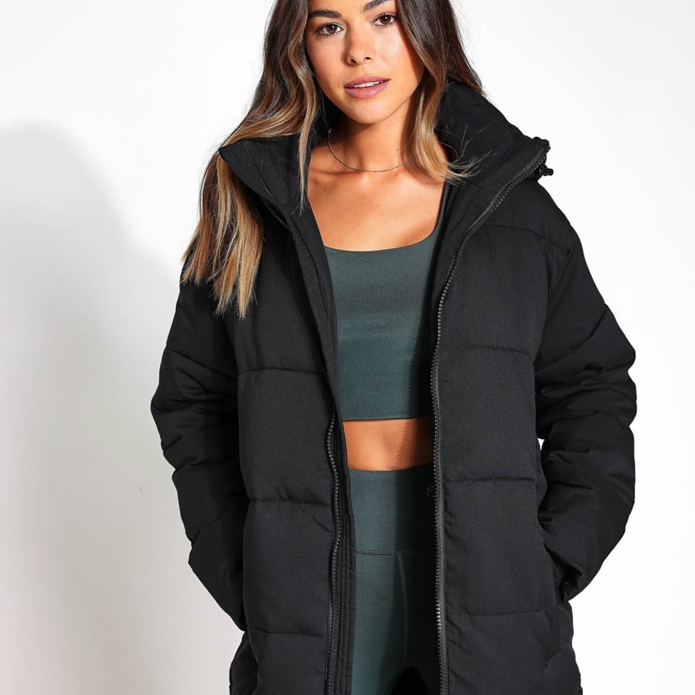 GIRLFRIEND COLLECTIVE Mystic Black Recycled Polyester Size XSmall Long Coat - Picture 2 of 12